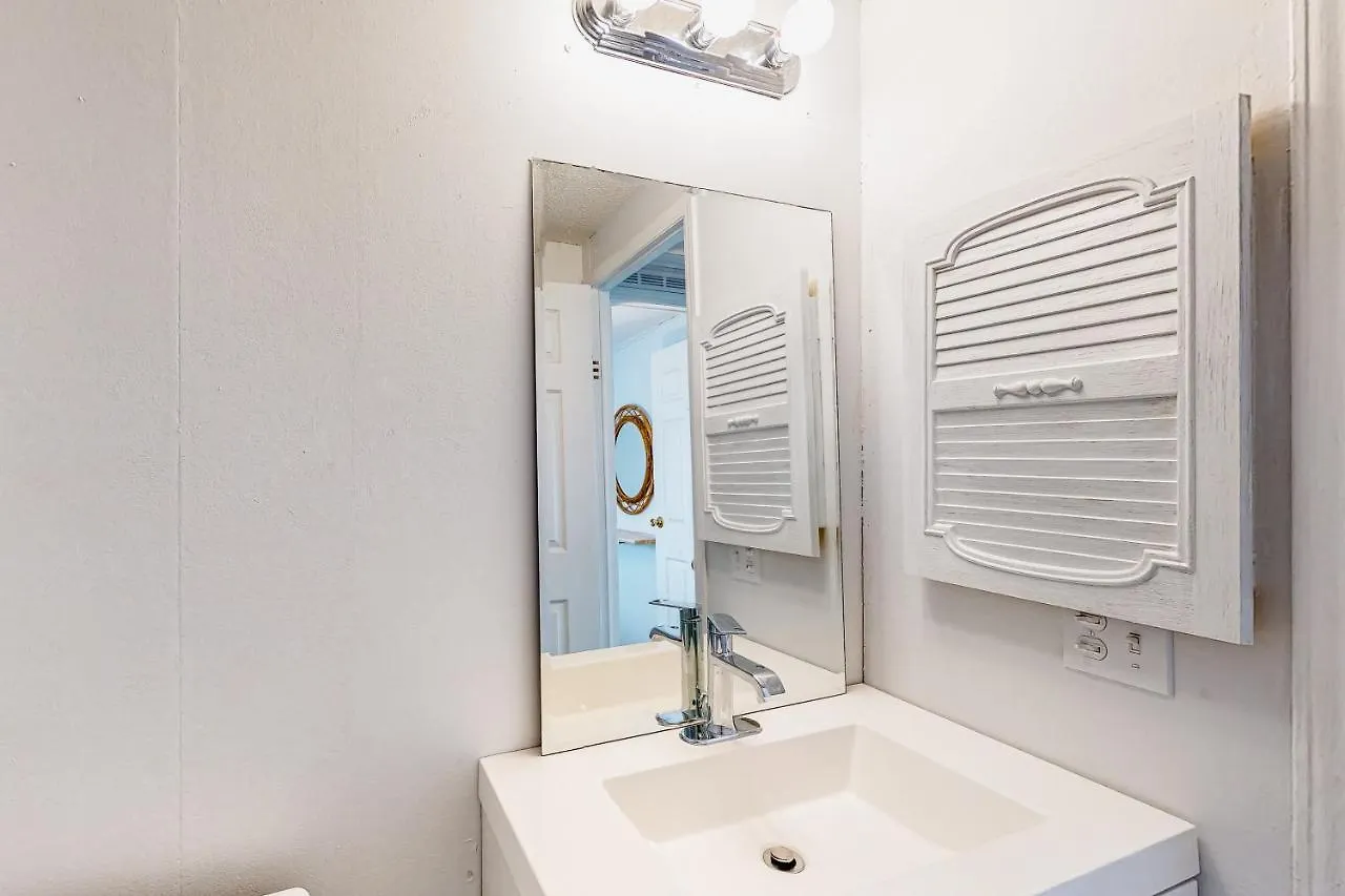 Montego Bay Gulf Stream Getaway Villa Ocean City